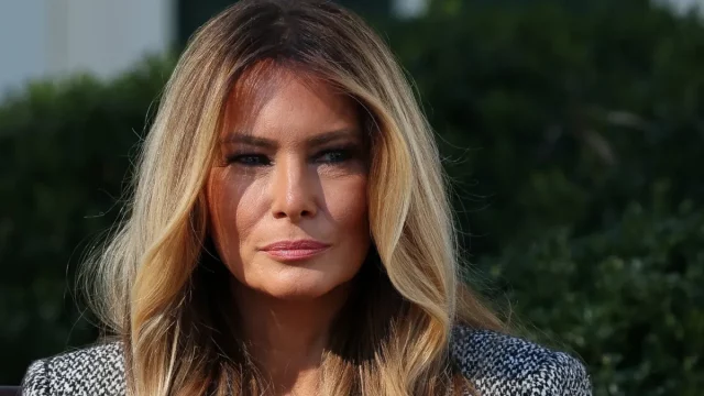 Ibu Negara Amerika Serikat Melania Trump di Taman Mawar Gedung Putih, Washington DC