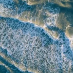 Ilustrasi permukaan laut dilihat dari udara