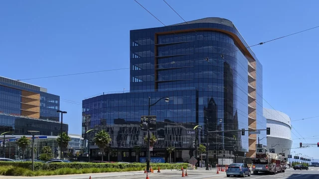 Kantor pusat Uber di Mission Bay, San Francisco
