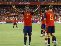Lamine Yamal merayakan gol Spanyol ke gawang Kroasia di Sevilla