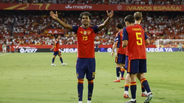 Lamine Yamal merayakan gol Spanyol ke gawang Kroasia di Sevilla