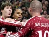 Rio Ngumoha merayakan gol bersama Alexis Mac Allister dan rekan setim Liverpool di Anfield