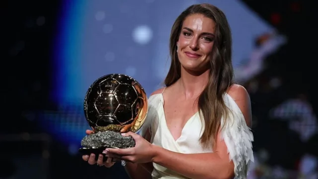 Putellas Raih Ballon d