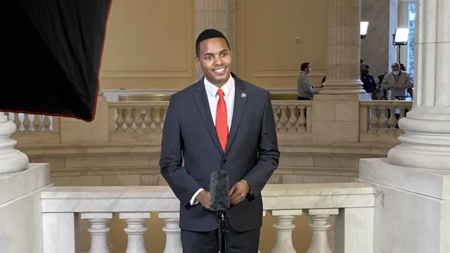 Anggota DPR Amerika Serikat Ritchie Torres di Gedung Capitol
