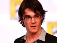 Aktor RJ Mitte berbicara di panel Breaking Bad San Diego Comic-Con 2012