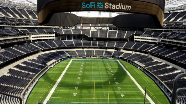 Bagian dalam SoFi Stadium Inglewood, lokasi Super Bowl LXI 2027