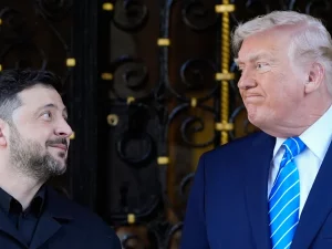 Presiden AS Donald Trump dan Presiden Ukraina Volodymyr Zelenskyy di Mar-a-Lago, Florida