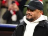 Pelatih Bayern Muenchen Vincent Kompany di pinggir lapangan