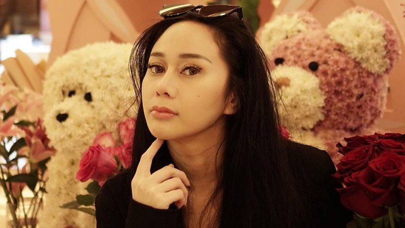 Berita selebriti dan gosip artis: Denise Chariesta