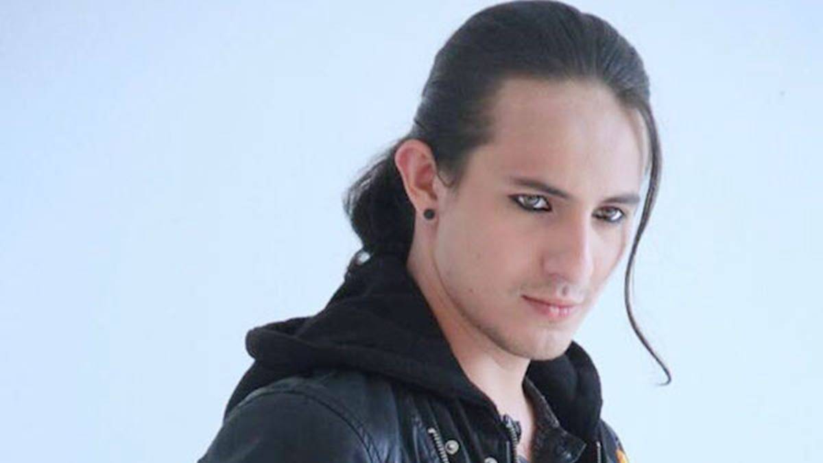 8 Artis yang Selamat dari Kecelakaan Maut 12 Lampiran Gambar