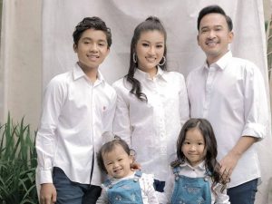 Berita selebriti dan gosip artis: Betrand Peto