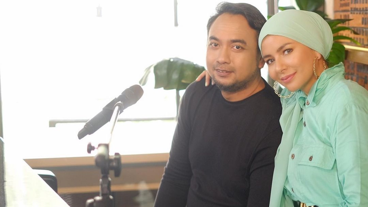 Berita selebriti dan gosip artis: Meisya Siregar