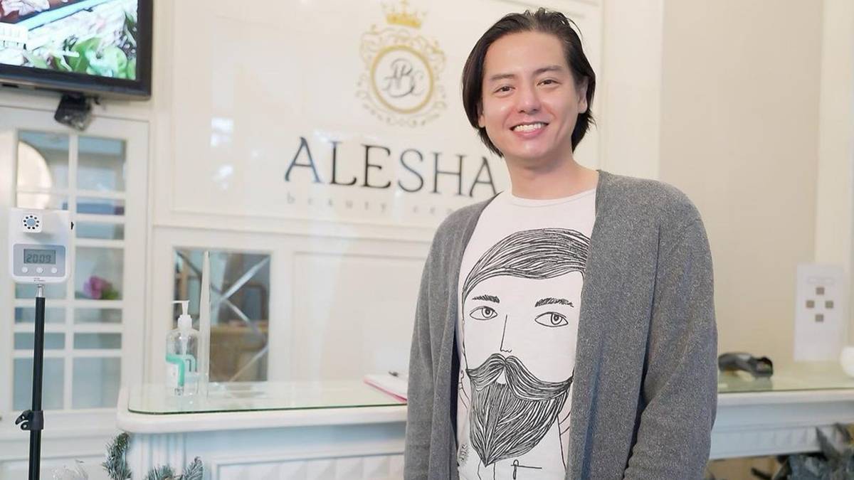 5 Artis yang Pernah Terlibat Skandal Besar, Dari Roger Danuarta Hingga Luna Maya 6 Berita selebriti dan gosip artis: Roger Danuarta Mualaf