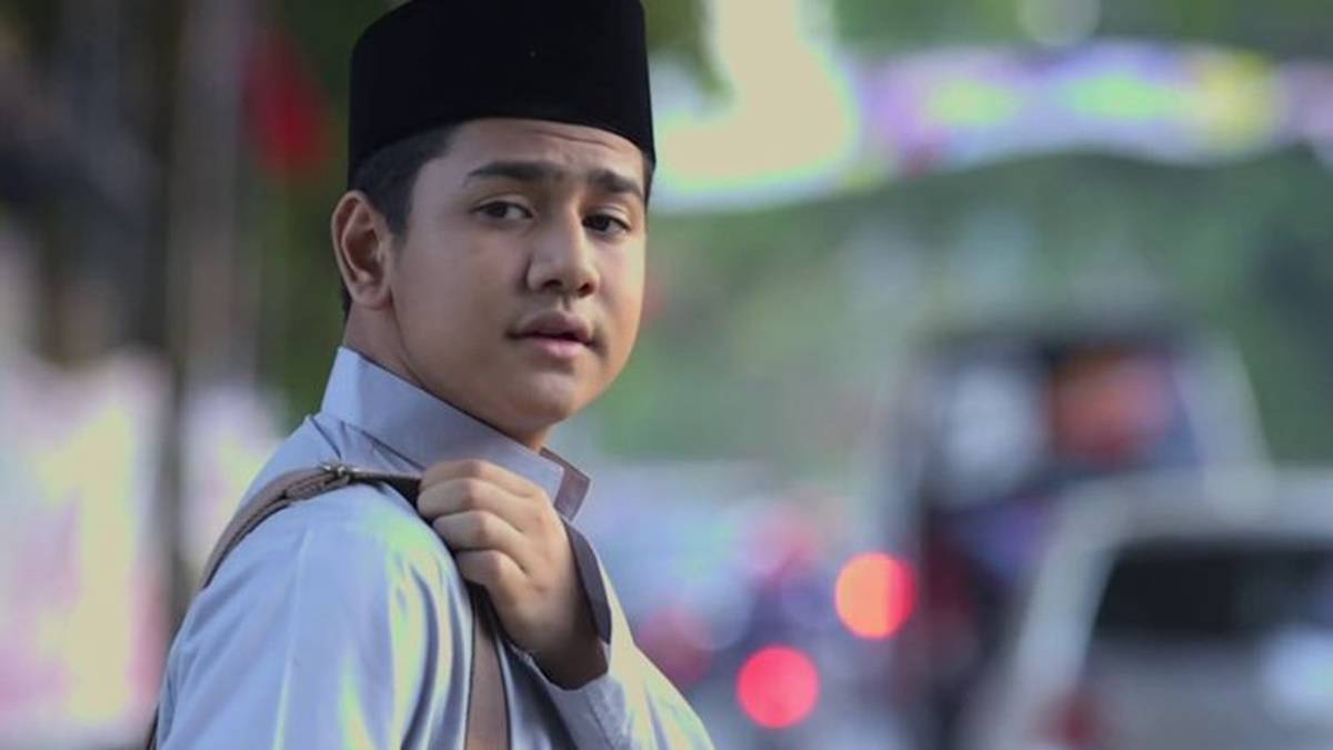 Gak Cuma Ganteng, 5 Artis Ini Juga Agamis 7 Lampiran Gambar
