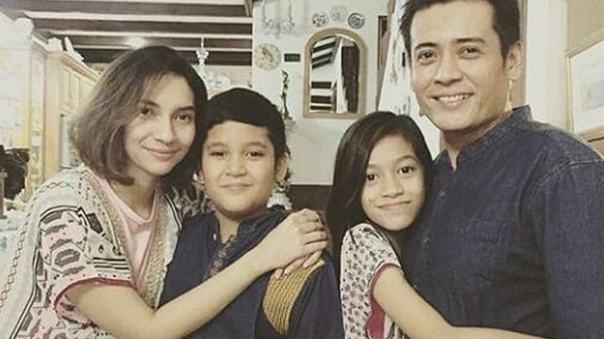 Teuku Ryan dan Vira Yuniar - Artis Menikahi Mantan Kekasih