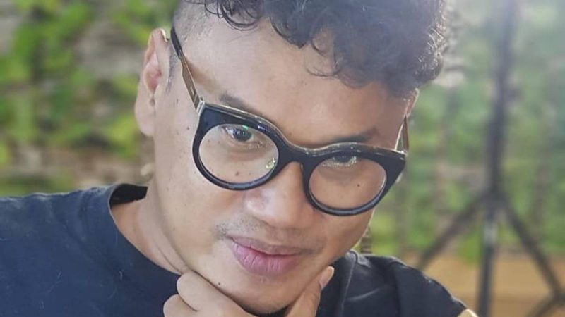 Berita selebriti dan gosip artis: Uya Kuya menyindiri Raffi Ahmad dan Andre Taulany dikarenakan kepemilikan mobil klasik.