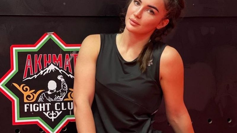 Berita terbaru hari ini: Inilah Diana Asvaragova, petarung MMA yang Cantik dan mengaku mendapat banyak lamaran di akun Instagramnya.