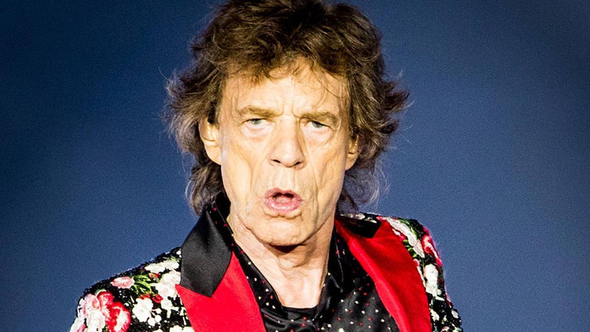 Walau Harta Melimpah, 7 Artis Hollywood Ini Tetap Sederhana 12 Lampiran Gambar