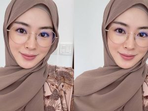Berita selebriti dan gosip artis: Berbeda agama, Ayana Moon ajak ibunya mengunjungi sebuah masjid di Korea Selatan.