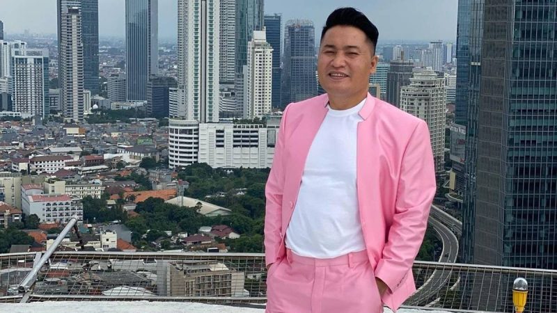 Berita selebriti dan gosip artis: Bahas perihal gaji selama bekerja dengan Raffi Ahmad, Merry luapkan kekesalannya.