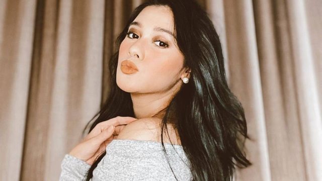 Berita selebriti dan gosip artis: Isu Naysila Mirdad pindah agama semakin kuat setelah panjatkan doa dan tuliskan kalimat ini.