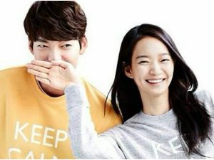 Berita selebriti dan grosip artis Kpop: Kisah asmara artis Korea Selatan Kim Woo Bin dan Shin Min Ah akhirnya bakal naik pelaminan.