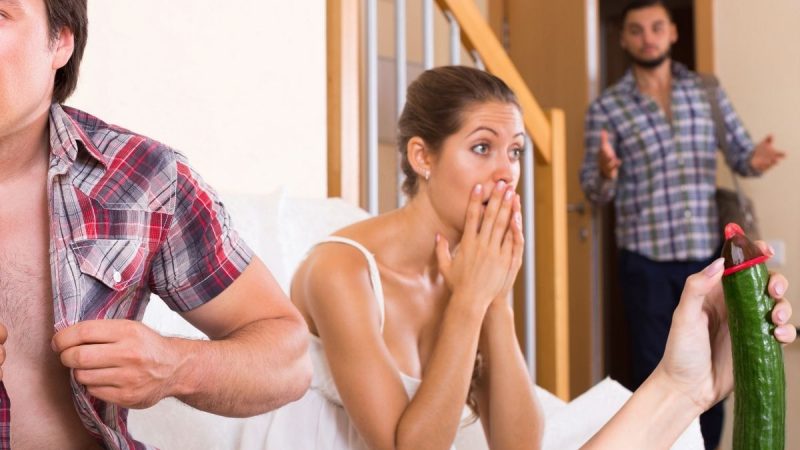 Berita trending terbaru dan berita viral terbaru : Perselingkuhan istrinya terbongkar saat dokter temukan adanya kondom yang tertinggal di alat vitalnya.