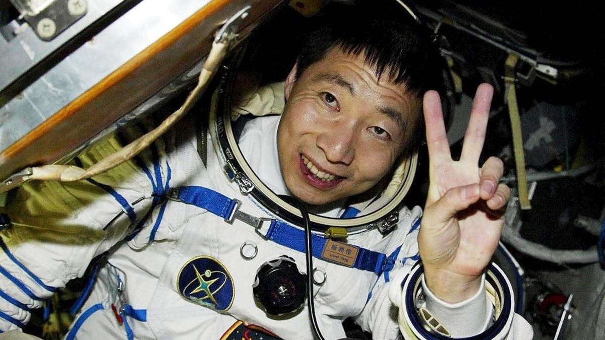 4 Hal Aneh yang Dialami Astronot di Luar Angkasa 5 Lampiran Gambar