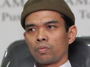 Cekricek.id - Publik dihebohkan dengan sebuah video yang memperlihatkan UAS jadi tersangka penipuan dana untuk Palestina.