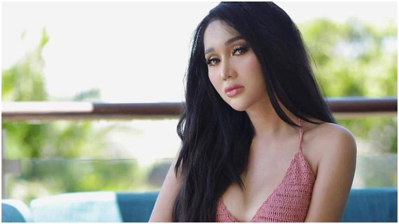 Cerkricek.id - Artis transgender Lucinta Luna baru-baru ini lakukan tes kehamilan lantaran ia mengaku sudah beberapa bulan tidak haid.