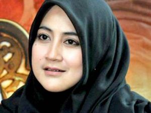 Cekricek.id - Umi Pipik beberkan alasan mengapa dirinya akhirnya memiliih untuk membongkar aib sang suami, Uje setelah meninggal dunia.