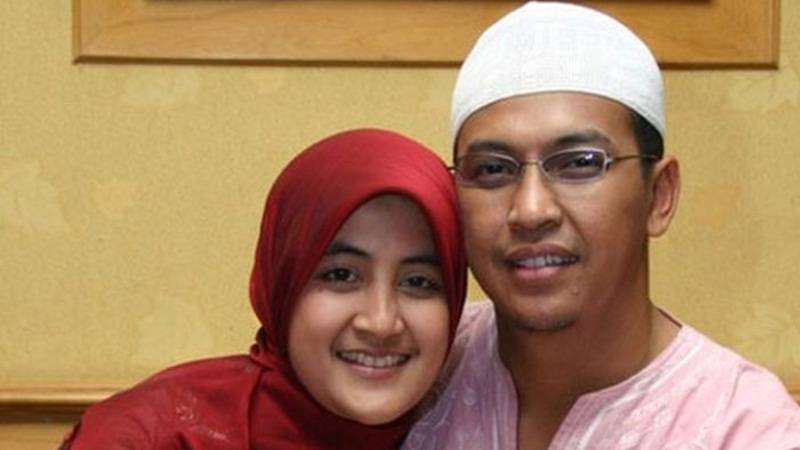 Pengakuan Umi Pipik Pernah Dipoligami Almarhum Uje