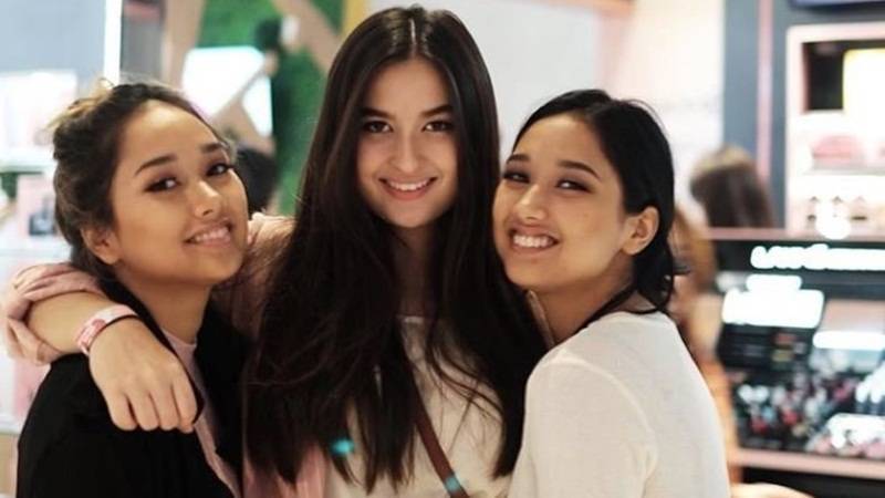 Dinikahi Bule Lalu Bercerai, Artis Indonesia Ini Dikaruniai Anak Blasteran Tampan dan Cantik 6 Lampiran Gambar