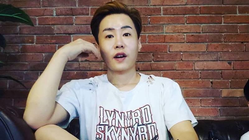 Kamu Gak Akan Nyangka, 4 Artis Korea Selatan Ini Ternyata Islam 7 Lampiran Gambar