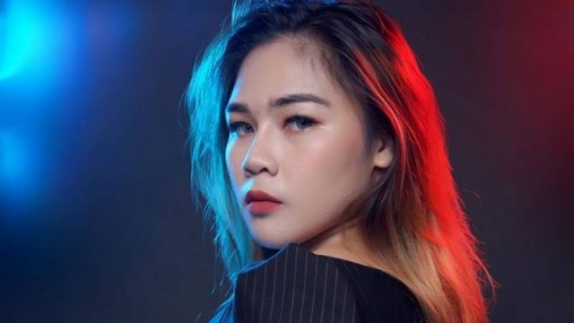 Cekricek.id: Velisya Icci, mantan personil Duo Semangka dulu diwajibkan minum pil KB saat masih tergabung dalam grup tersebut.