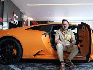 Cekricek.id: Berikut ini merupakan profil dari Gilang Widya Pramana adalah seorang Crazy Rich Malang.