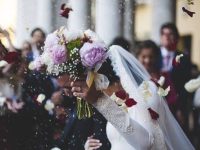 Cekricek.id: Ternyata ada beberapa zodiak yang justru dikenal begitu hobi melangsungkan kawin cerai seperti berikut ini. 