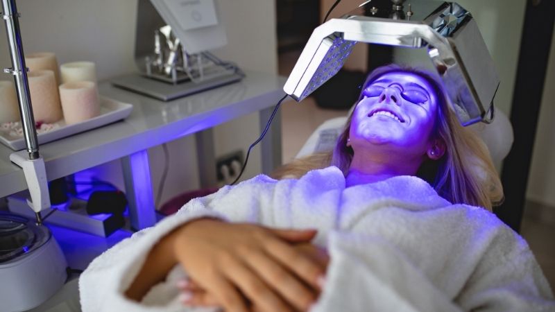 Para Ladies Perlu Hati-Hati dengan Tren Kecantikan Ini Karena Berbahaya 8 Skin tanning - Tren kecantikan berbahaya