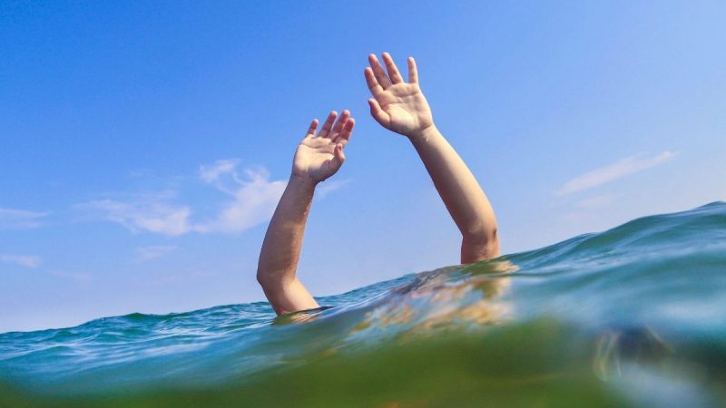 Cekricek.id -Hanya Karena Hutang Rp 200 Ribu, Pria Ini Tega Tenggelamkan Temannya Hingga Tewas