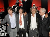 Berita artis, selebriti, dan gosip terbaru hari ini: 10 musisi dunia ini tercatat memiliki bayaran termahal, salah satunya adalah Kanye West.