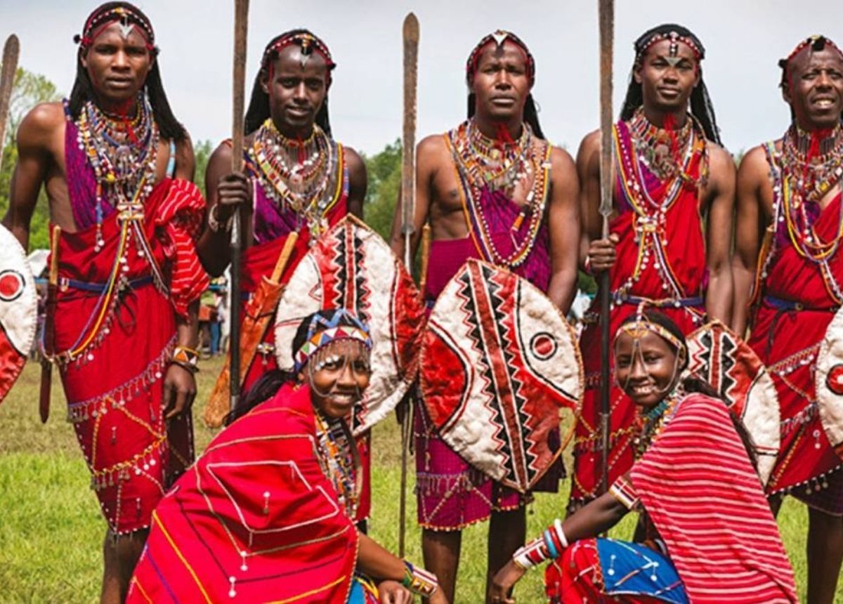 5 Ritual Pernikahan Ini Nyeleneh, No. 2 Pengantin Wajib Menangis Sebulan 6 Pengantin perempuan harus diludahi