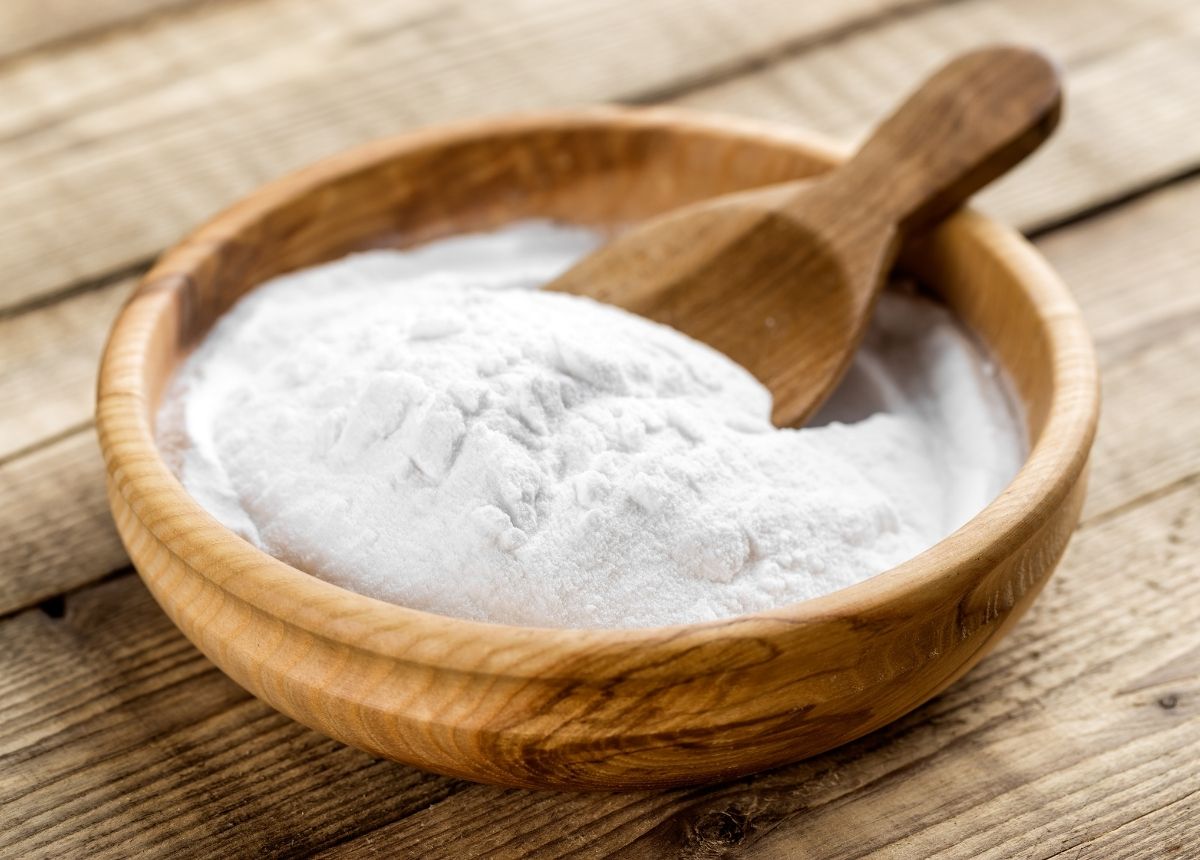 Hanya 3 Bahan Dapur Ini, Baju Putih dengan Noda Membandel Langsung Hilang 5 Baking Soda