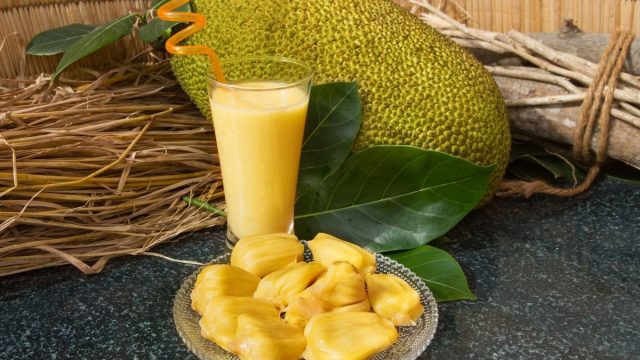 Ternyata nangka tidak hanya enak dan manis, tapi nangka juga memiliki banyak manfaat. Inilah berbagai manfaat jus nangka untuk kesehatan.