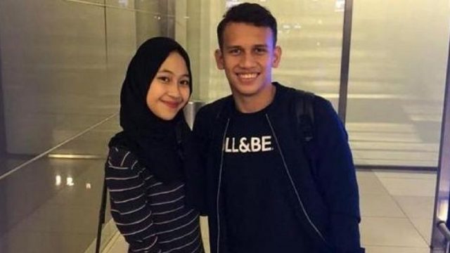 Berita artis, selebriti, dan gosip terbaru hari ini: Egy Maulana Vikri dikabarkan melamar kekasihnya Adiba Khanza yang merupakan anak dari Umi Pipik