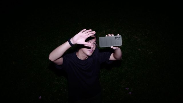 5 Tips Traveling Ala Iqbaal Ramadhan dengan Realme GT Master Edition