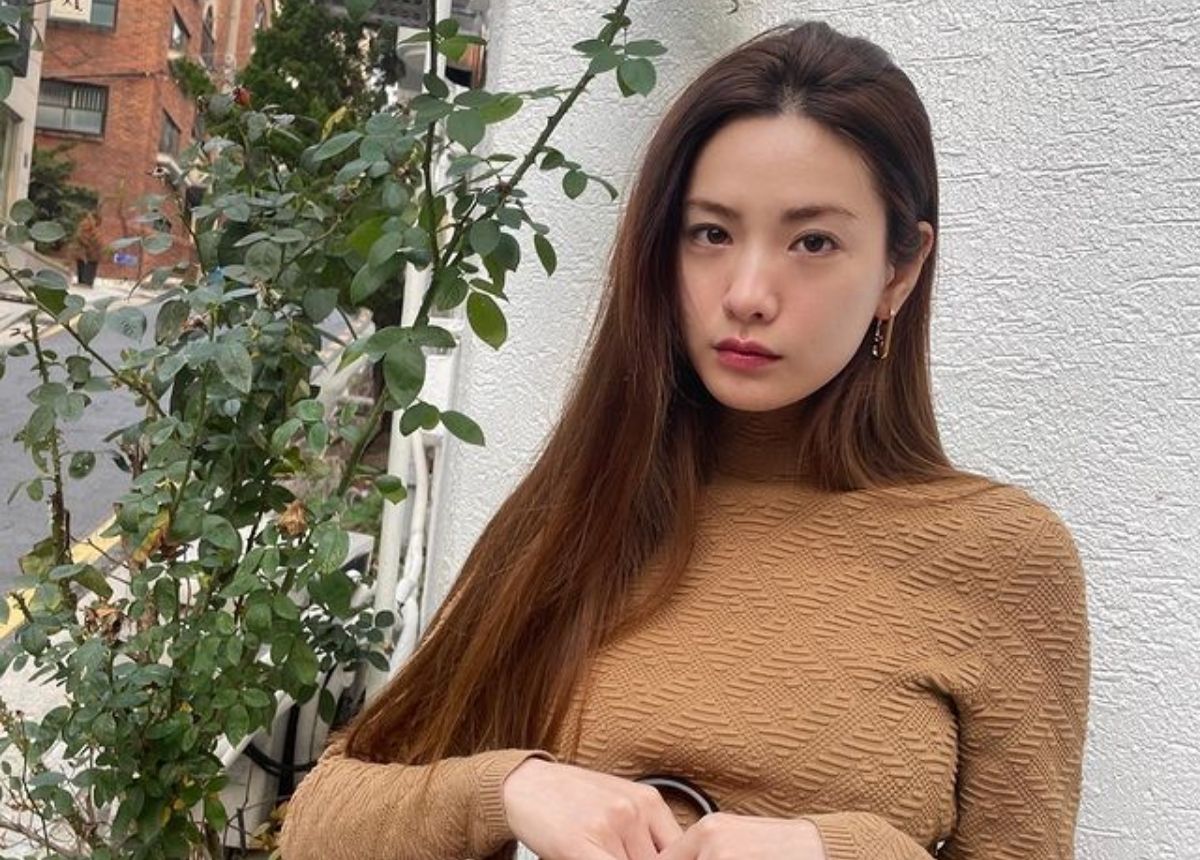 Im Jin-ah nana - Berita artis, selebriti, dan gosip terbaru hari ini: TC Candler merilis daftar The Most Beautiful Faces of 2021 atau 100 wanita tercantik di dunia tahun 2021.