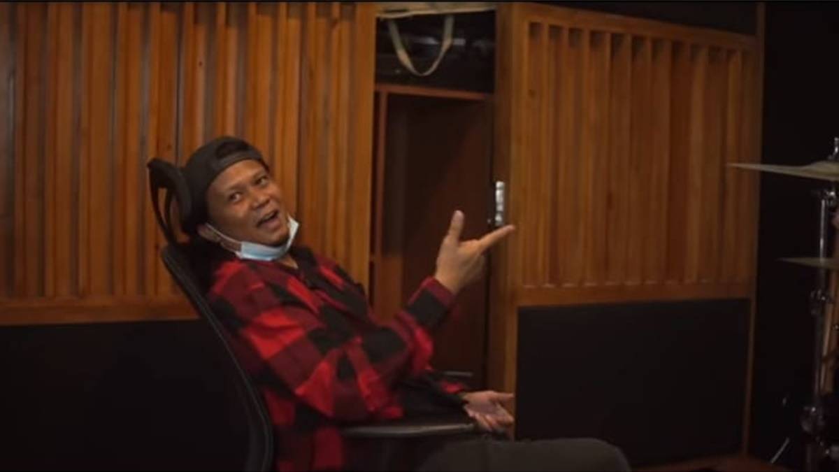 Cerita Reza Eks Noah Bisa Ngedrum Full Otodidak 2 Berita artis, selebriti, dan hot gosip artis terbaru hari ini: Ternyata ini alasan sebenarnya Reza eks Noah memutuskan hkeluar dari grup