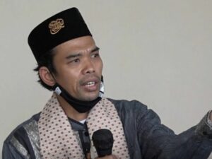 Berita Terbaru: Ustaz Abdul Somad (UAS) mengatakan bahwa kepala anak-anak aman sekarang bisa rusak bahkan hancur karena sering bemain game online.