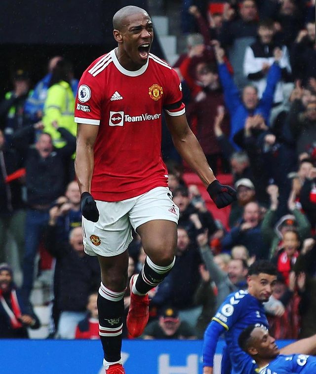 Pemain Buangan MU Dapat Sorotan dari Inter Milan 2 Cekricek.id, Milan - Raksasa Serie A Italia, Inter Milan kini sedang memantau penyerang Manchester United, Anthony Martial. Martial kini sedang melewati masa pinjaman ke klub La Liga Spanyol, Sevilla.