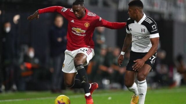 Berita bola: Raksasa Jerman Bayern Muenchen tengah memantau perkembangan bek kanan Manchester United, Aaron Wan-Bissaka.